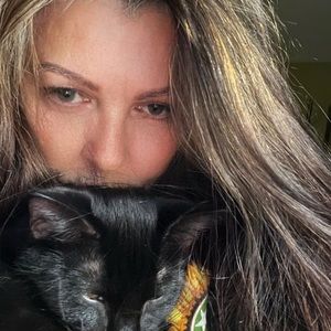 Meet your Posher, Elyse